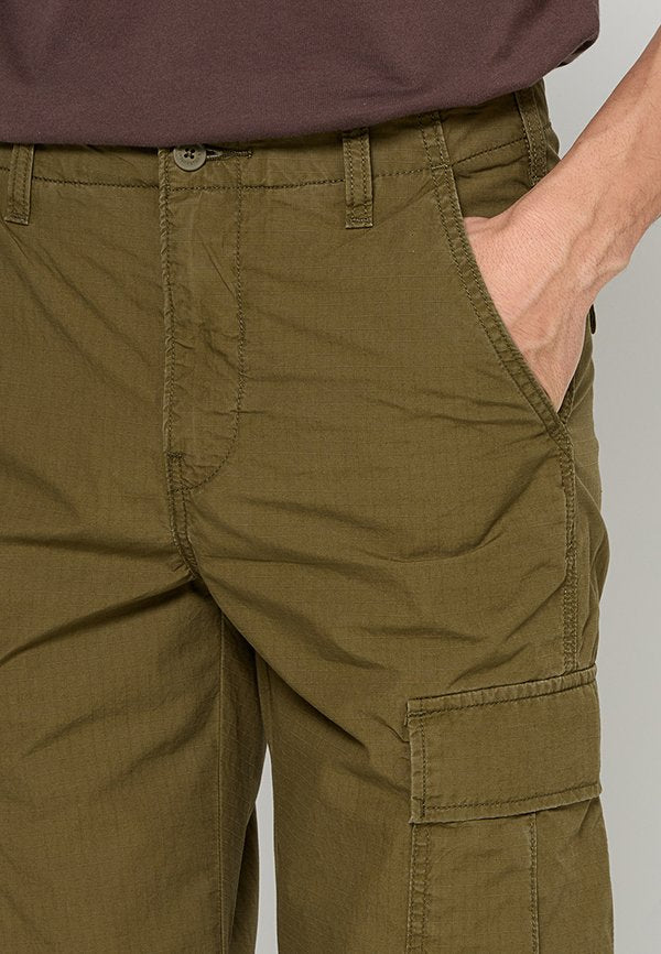 Levi's® RELAXED FIT