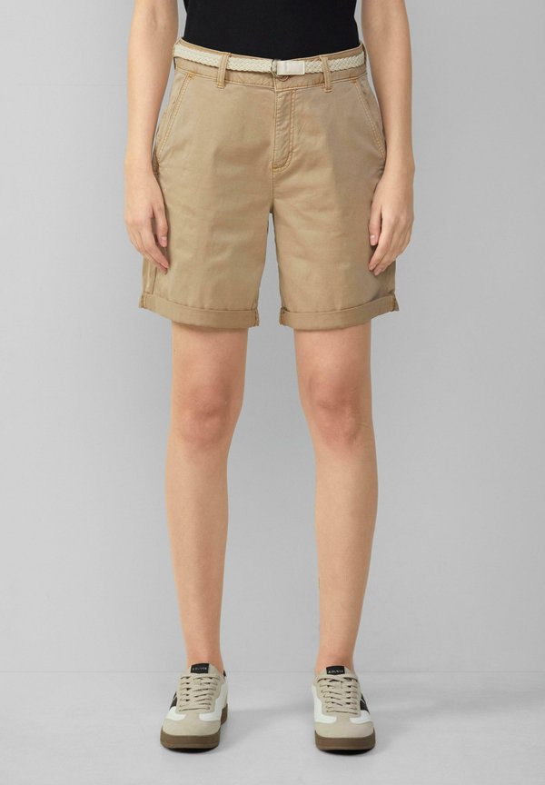s.Oliver MIT GÜRTEL UND GARMENT DYE - Shorts - sandstein