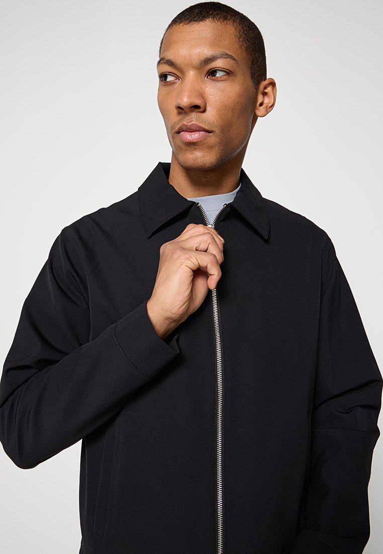 KARL LAGERFELD Leichte Jacke Media 4