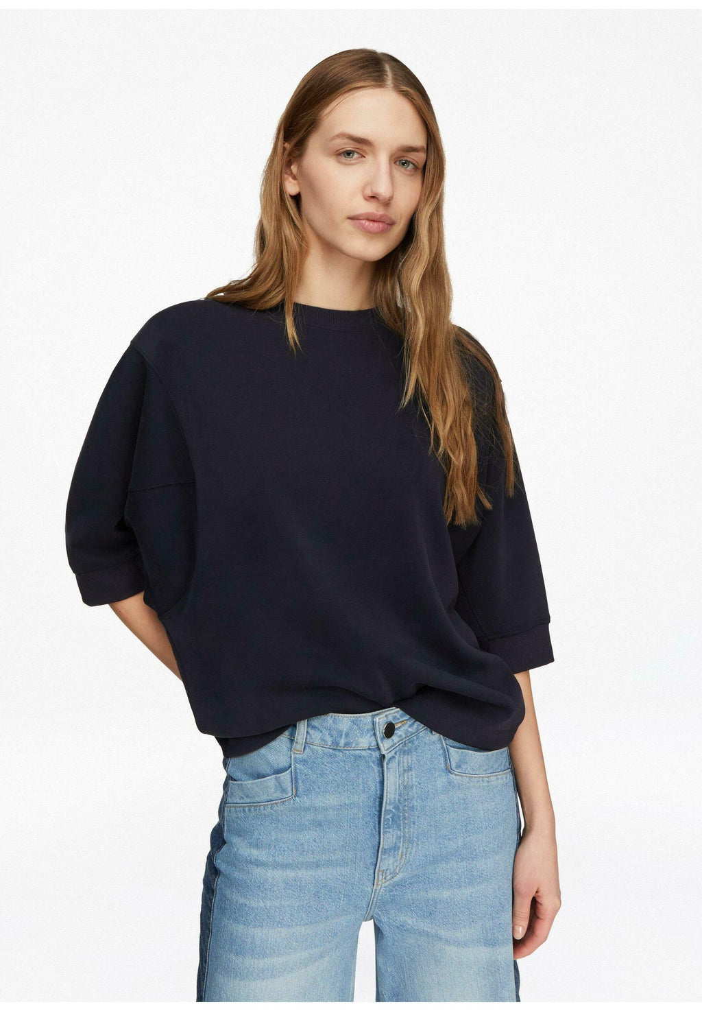 comma Sweatshirt Media 5