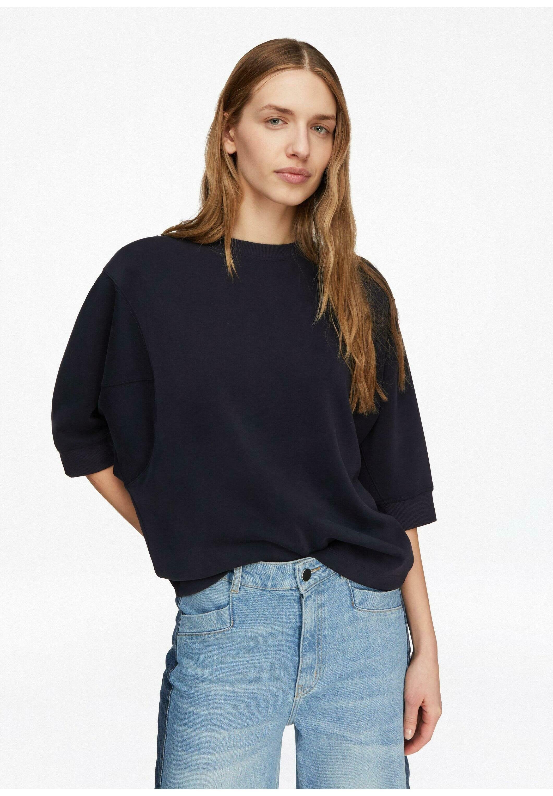 comma Sweatshirt Media 5