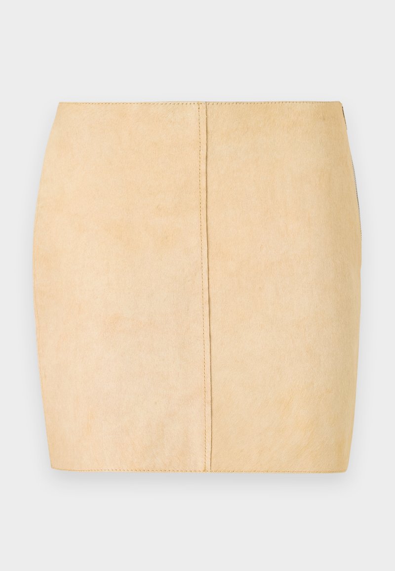 LIL SKIRT Media 1