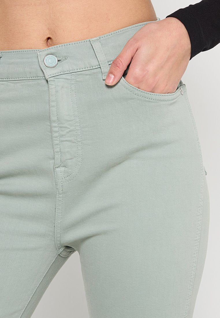 7 for all mankind