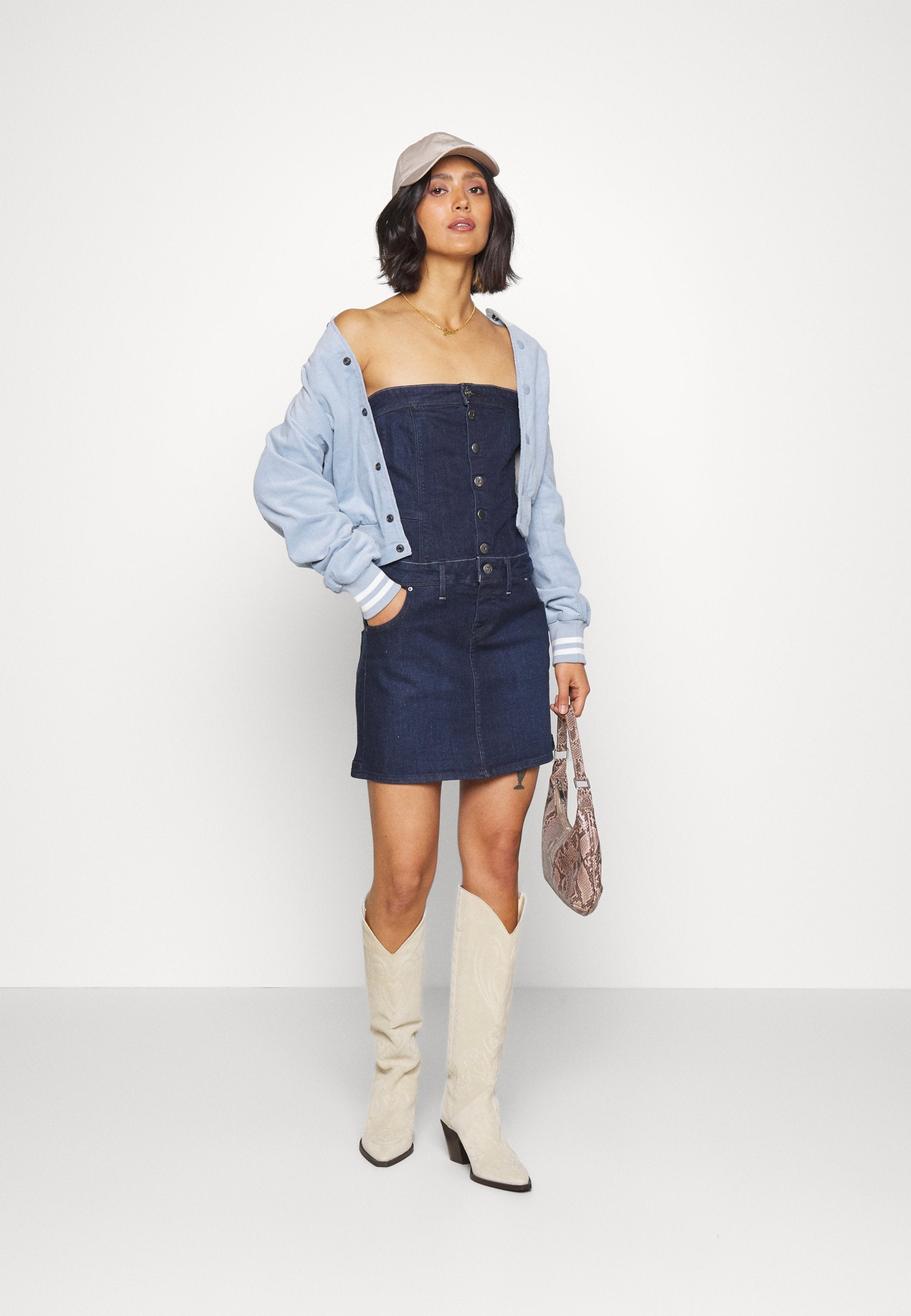 DRESS STRAPLESS Media 2