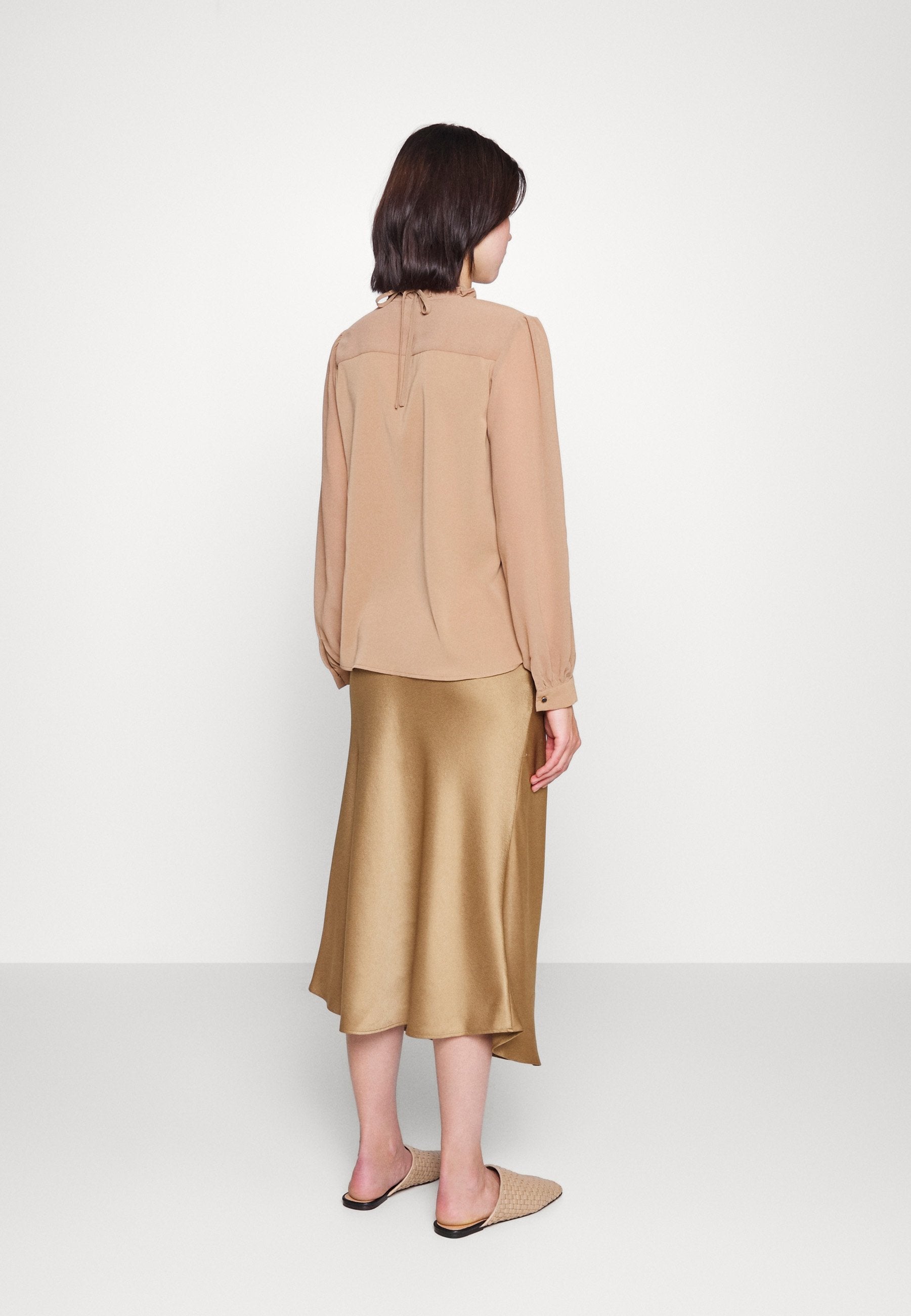 Molly Bracken LADIES WOVEN BLOUSE