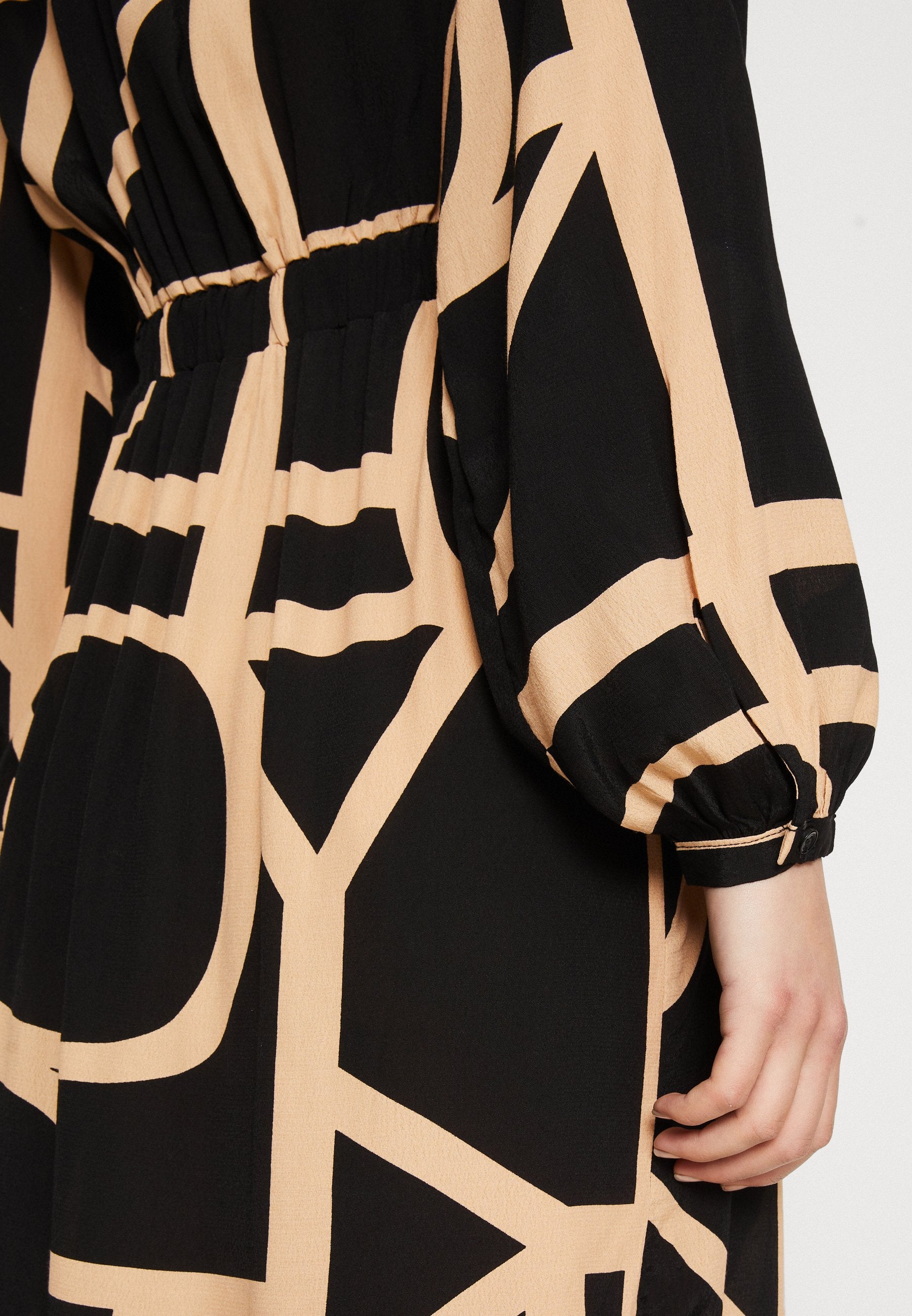 ONLY ONLAVA WRAP DRESS