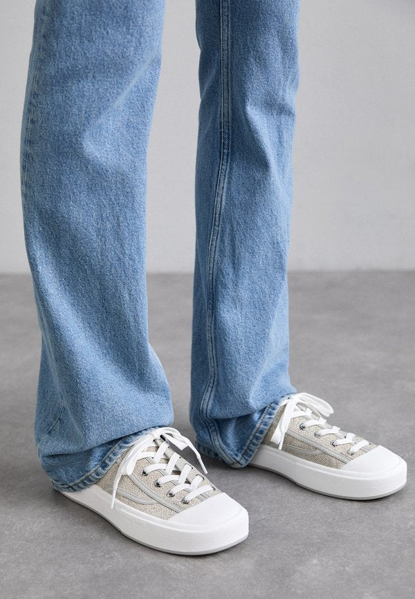 MICHAEL Michael Kors JUDE LACE UP