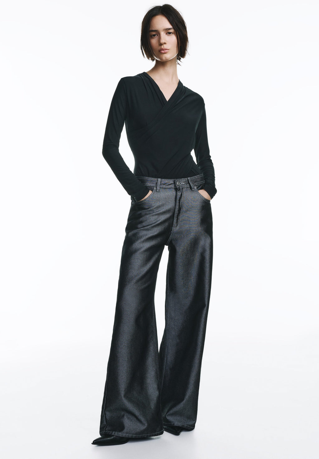 PULL&BEAR SURPLICE NECKLINE