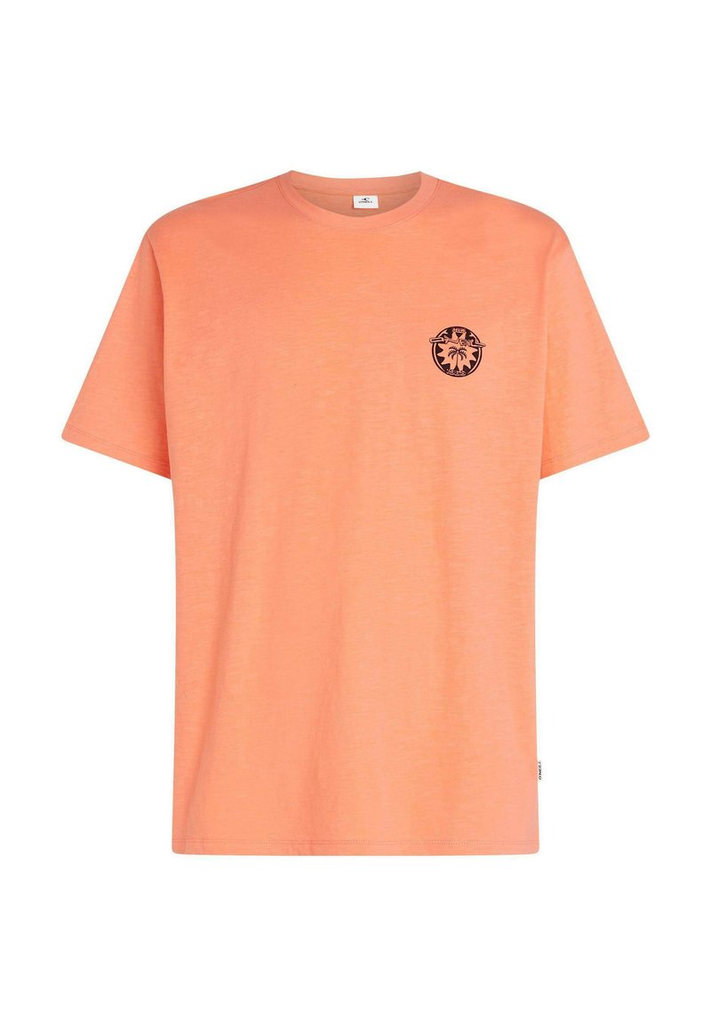 Kurzärmeliges T-Shirt in Pfirsichfarbe mit einem schwarzen runden Grafiklogo auf der linken Brust. Weicher Stoff, lockere Passform, klassischer Rundhalsausschnitt.