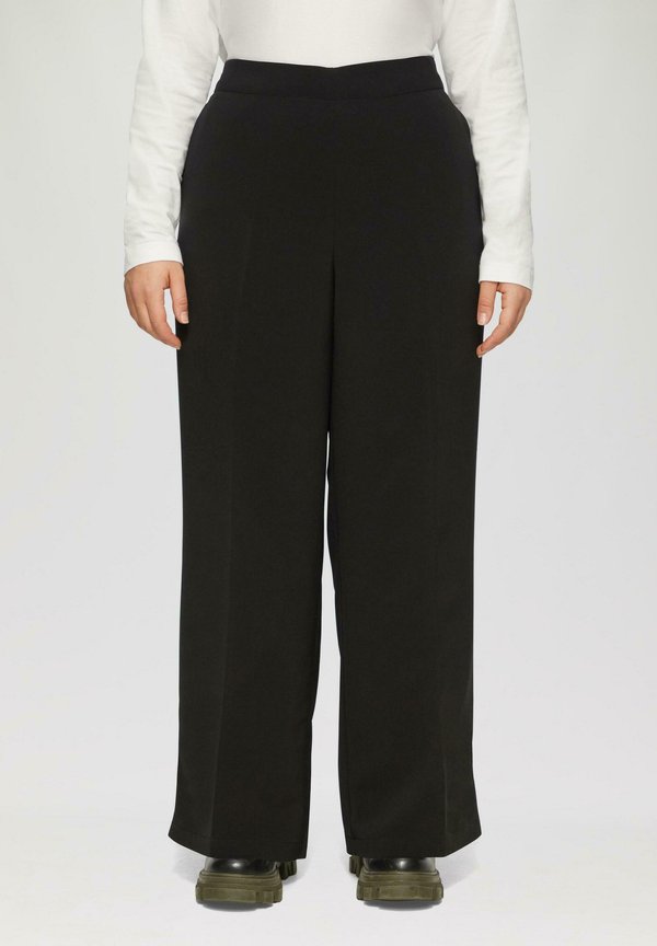 s.Oliver Trousers - schwarz