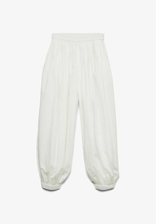 Vero Moda TROUSERS AWCANELLA HIGH WAIST TROUSERS - Trousers - snow white