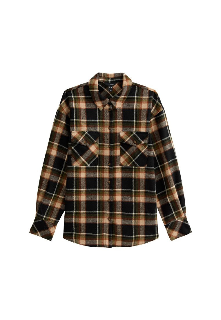 Flanellhemd mit einem schwarz-braun-grünen Karomuster, klassischem Kragen, Knopfverschluss und zwei Brusttaschen mit Klappen.