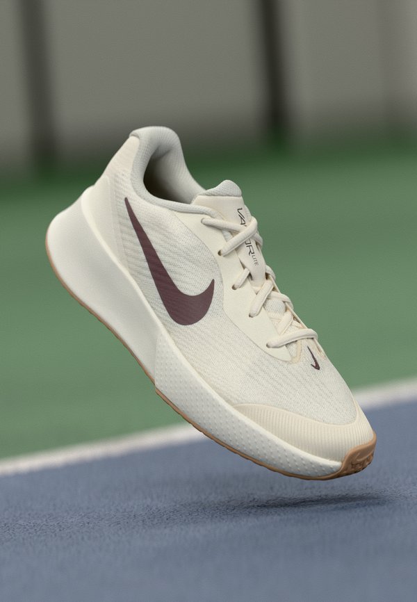 Nike Performance VAPOR LITE 3 - Multicourt tennis shoes - pale ivory/tattoo/vachetta tan