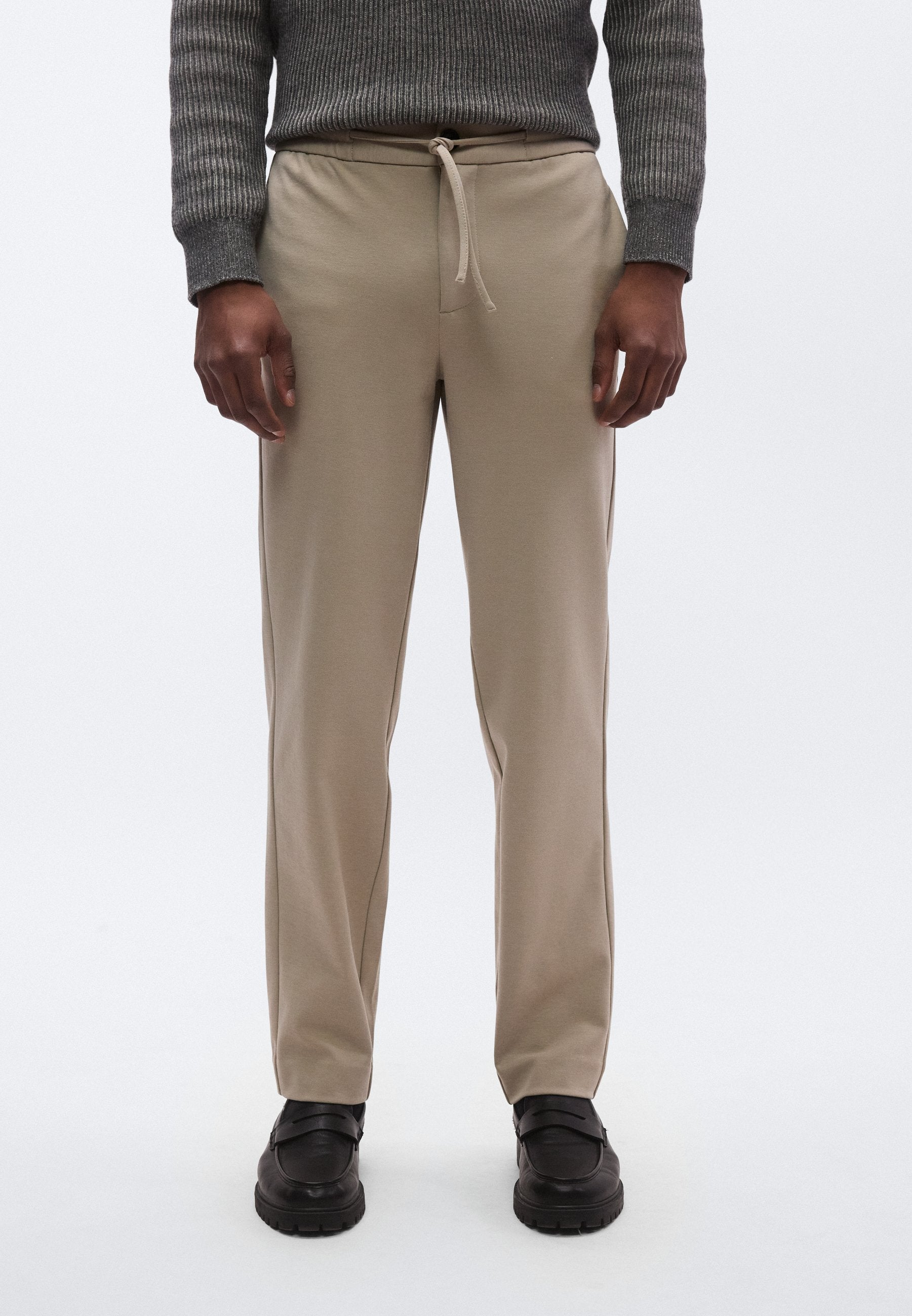 SUPERFLEX RELAXED FIT PANTS Media 4