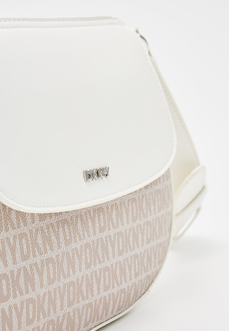DKNY BELLA