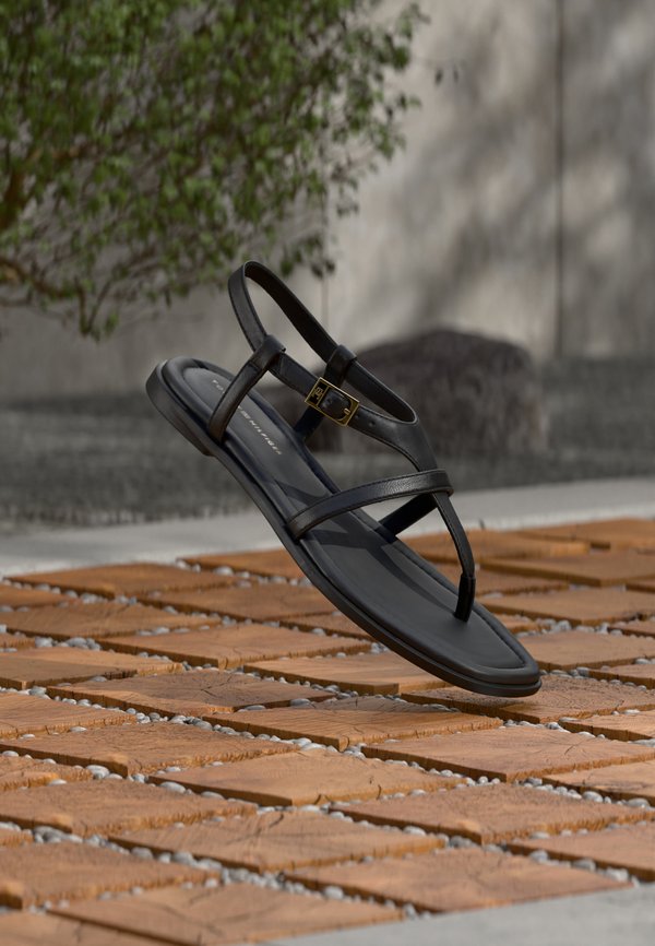 Tommy Hilfiger BUCKLE THONG - T-bar sandals - black