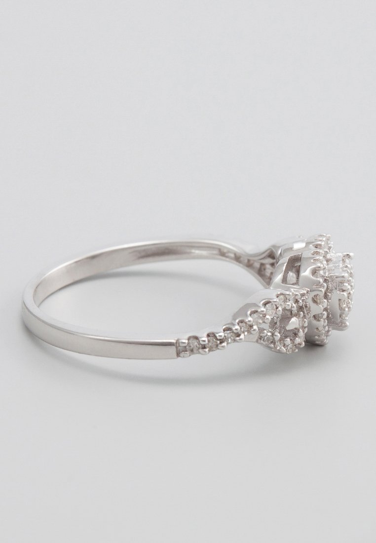 DIAMANT L'ÉTERNEL