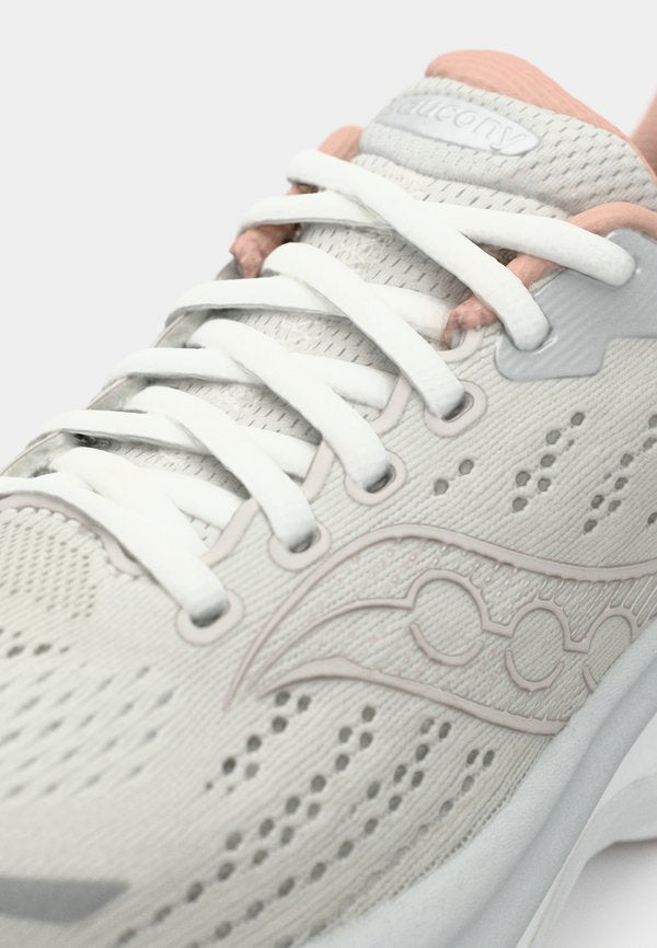 Saucony HURRICANE 25