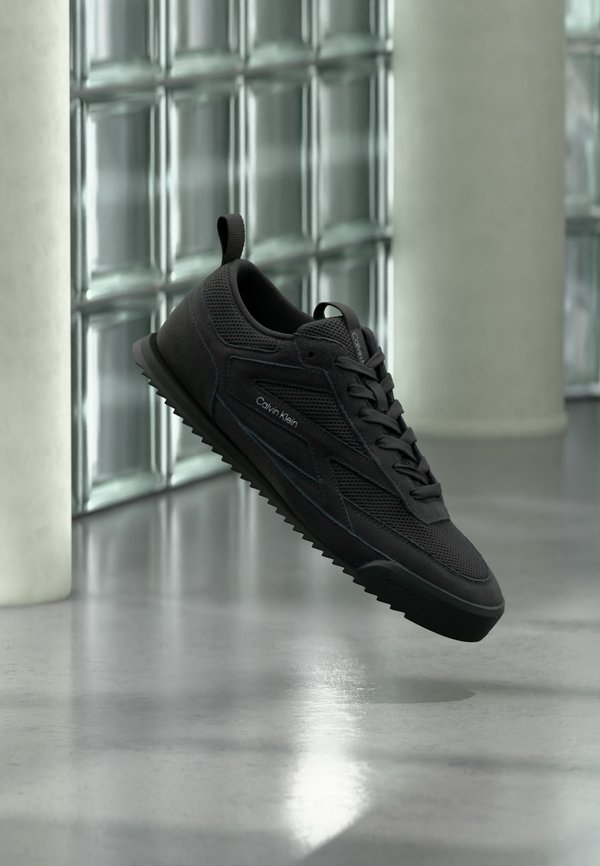 Calvin Klein LOW PRO RUNNER - Trainers - triple black