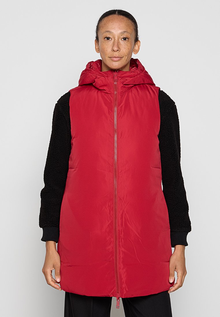 Armani Exchange Weste Media 4