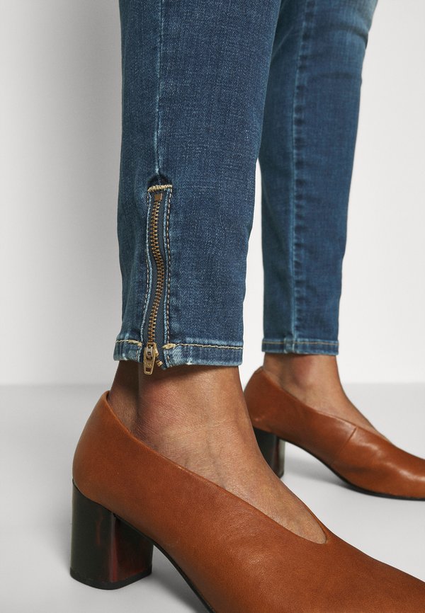 LTB AMY ZIPPED