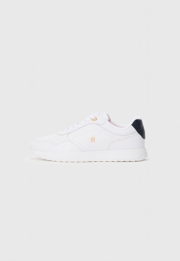 Tommy Hilfiger TH MONOGRAM PLAQUE LEATHER TRAINERS - Trainers - white
