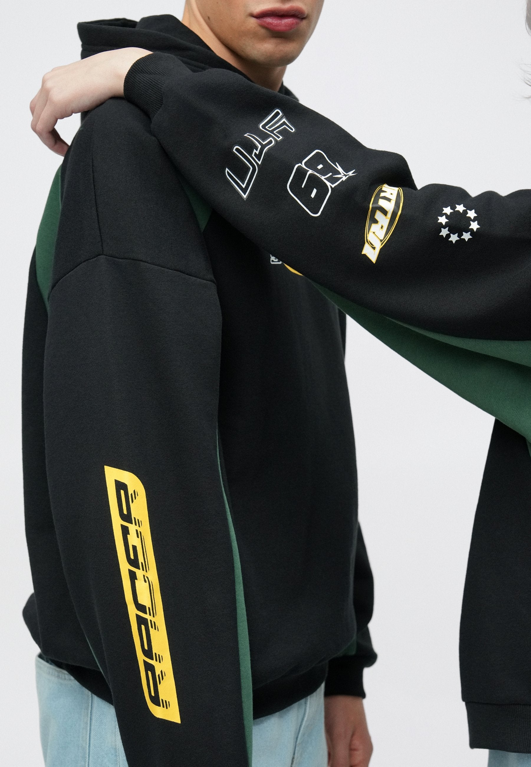 YOURTURN UNISEX RELAXED FIT HOODIE