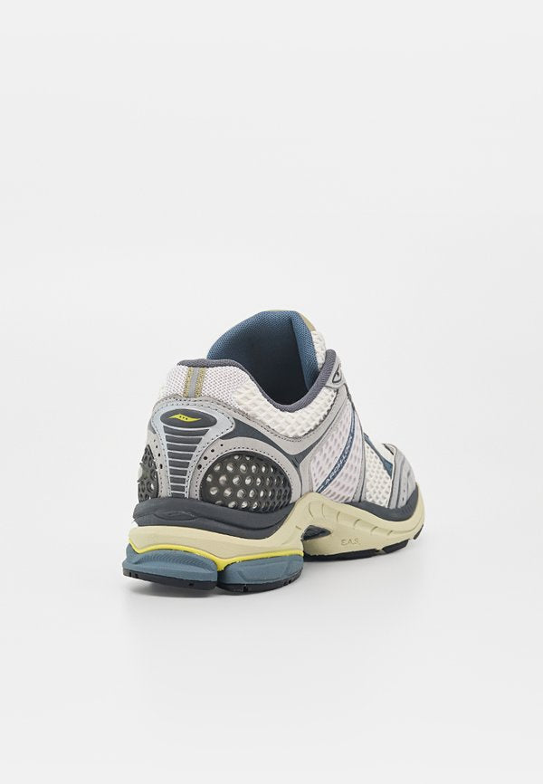 Saucony Originals PROGRID OMNI 9