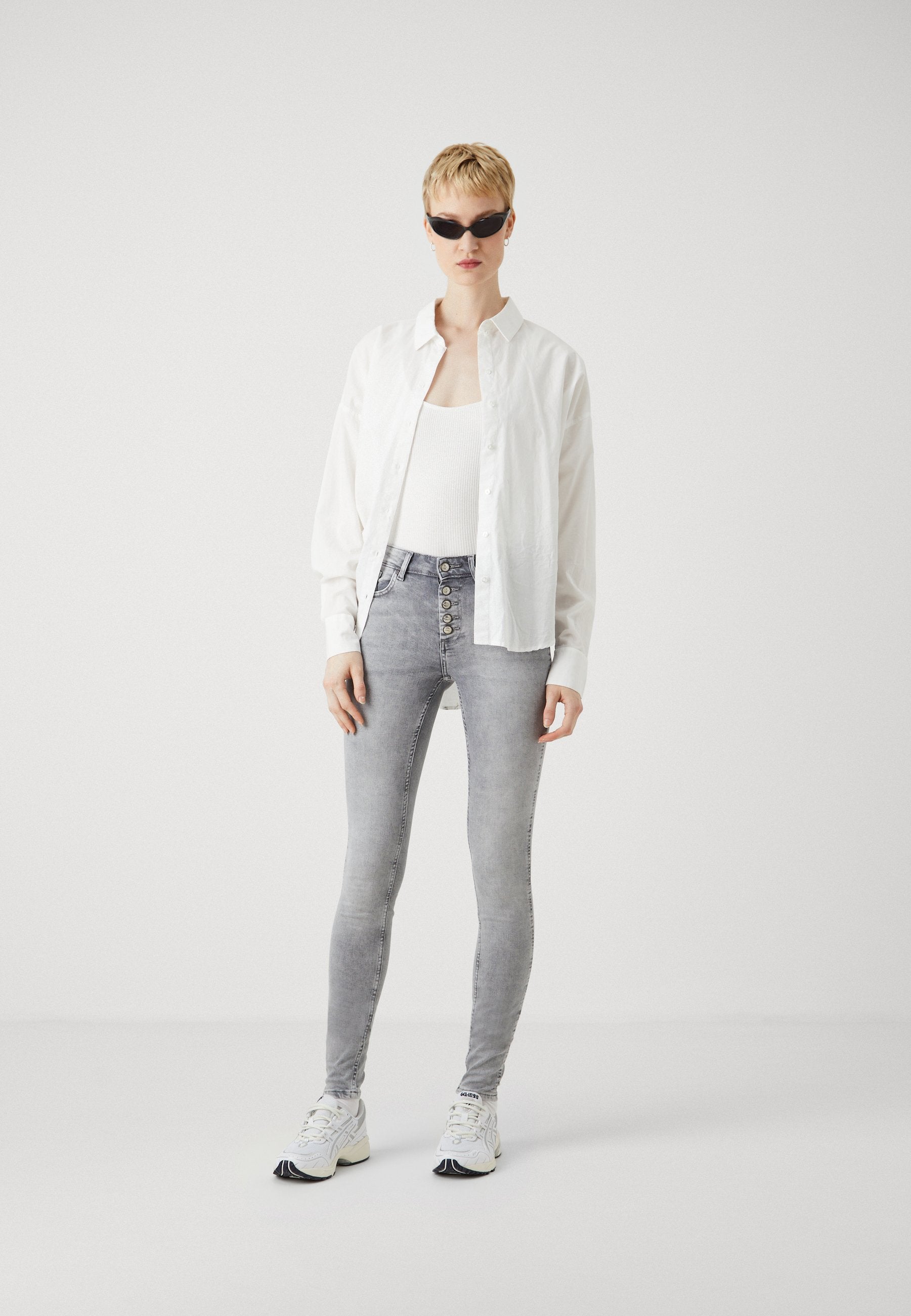 ONLBLUSH MID WAIST Media 2