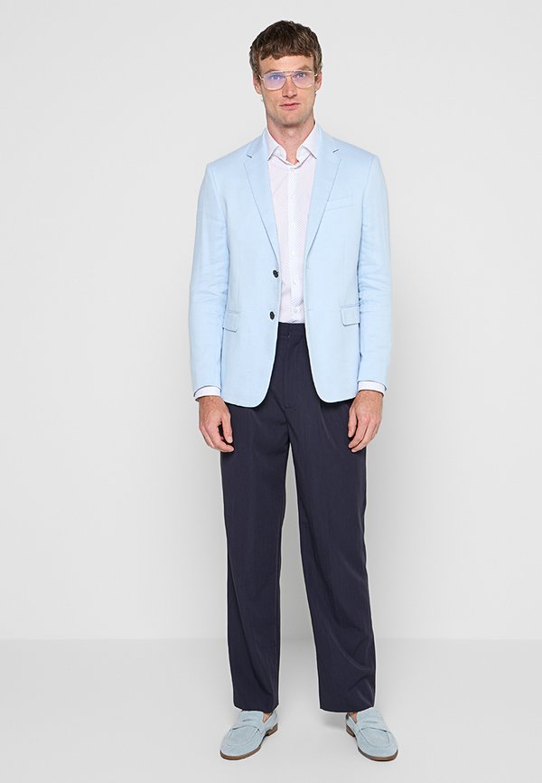 Calvin Klein REGULAR FIT