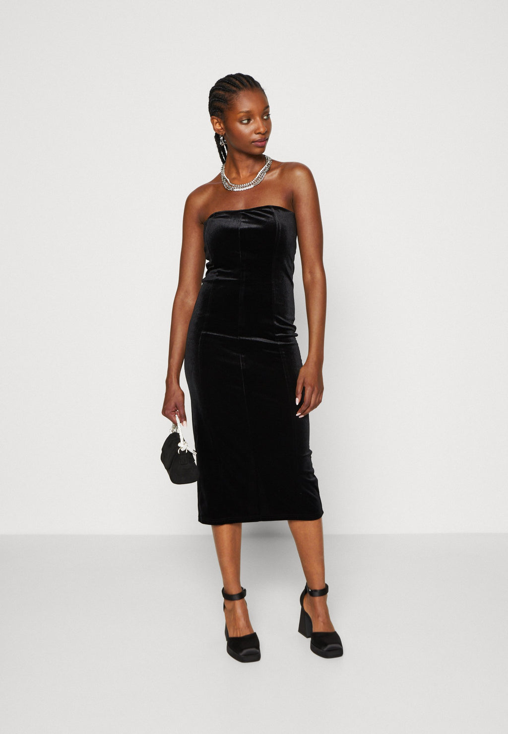 Pieces PCSACHA BANDAOU MIDI DRESS