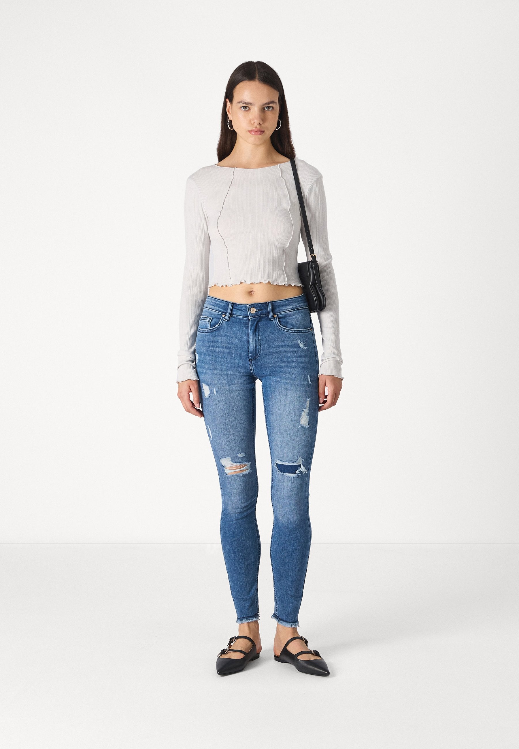 ONLBLUSH MID RISE Media 2