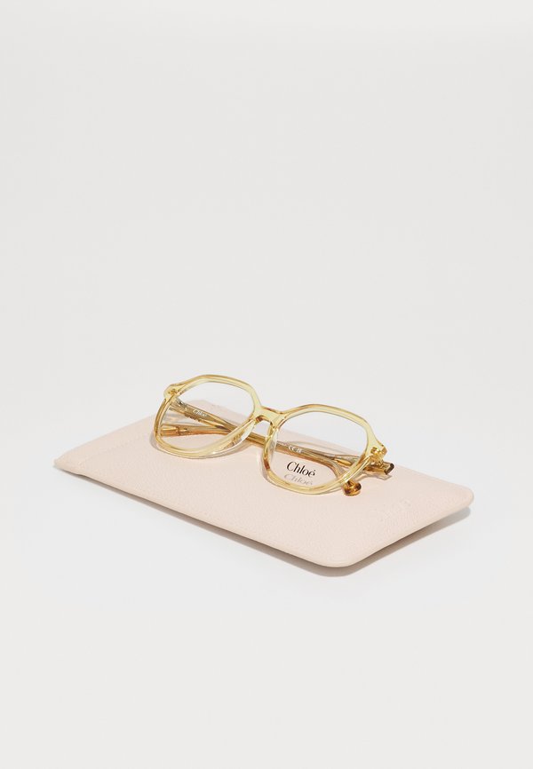 CHLOÉ