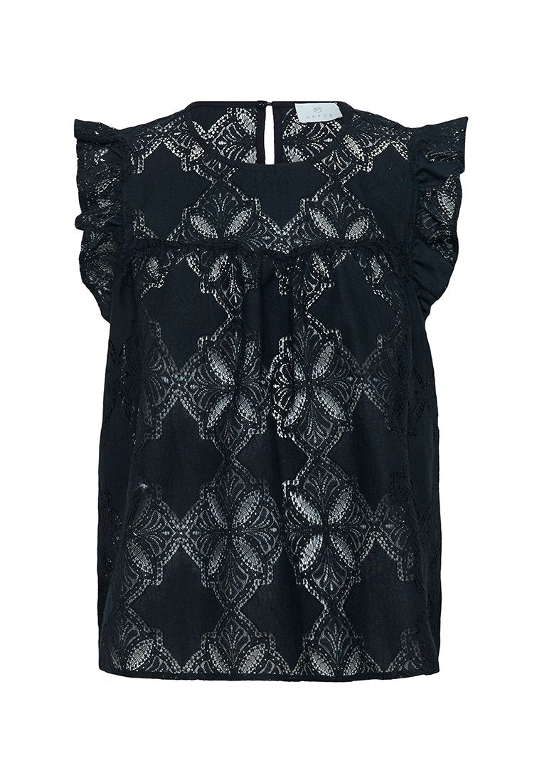 Schwarze Spitzenbluse mit Rüschensäumen, die ein florales Muster und ein Keyhole-Detail im Rücken aufweist. Leichter, texturierter Stoff.