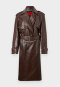 Brauner Kunstleder-Trenchcoat mit tailliertem Gürtel, großen Revers und Fronttaschen. Er verfügt über eine glänzende, texturierte Oberfläche und Knopfmanschetten.