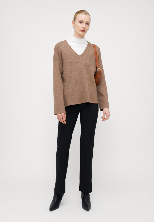 ONLY Tall ONLKATIA V NECK