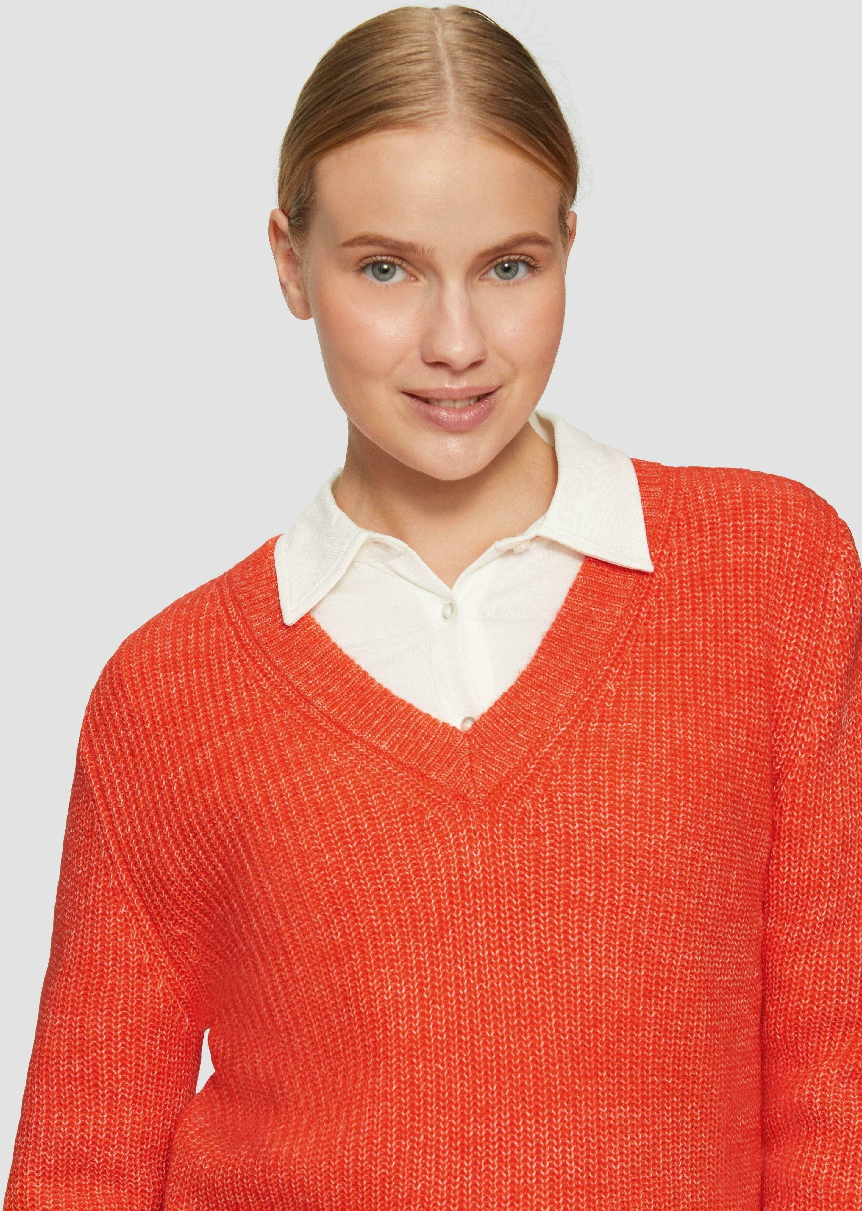  MIT V NECK Media 3