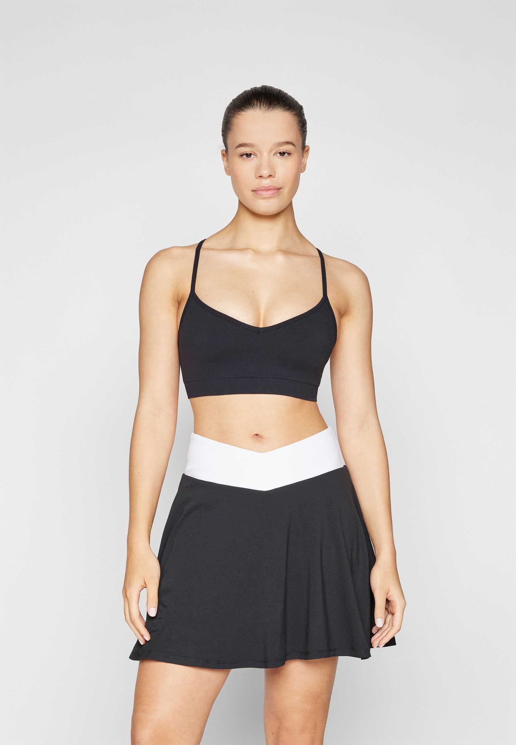 Fabletics SLEEK SEAMLESS LOW IMPACT BRA