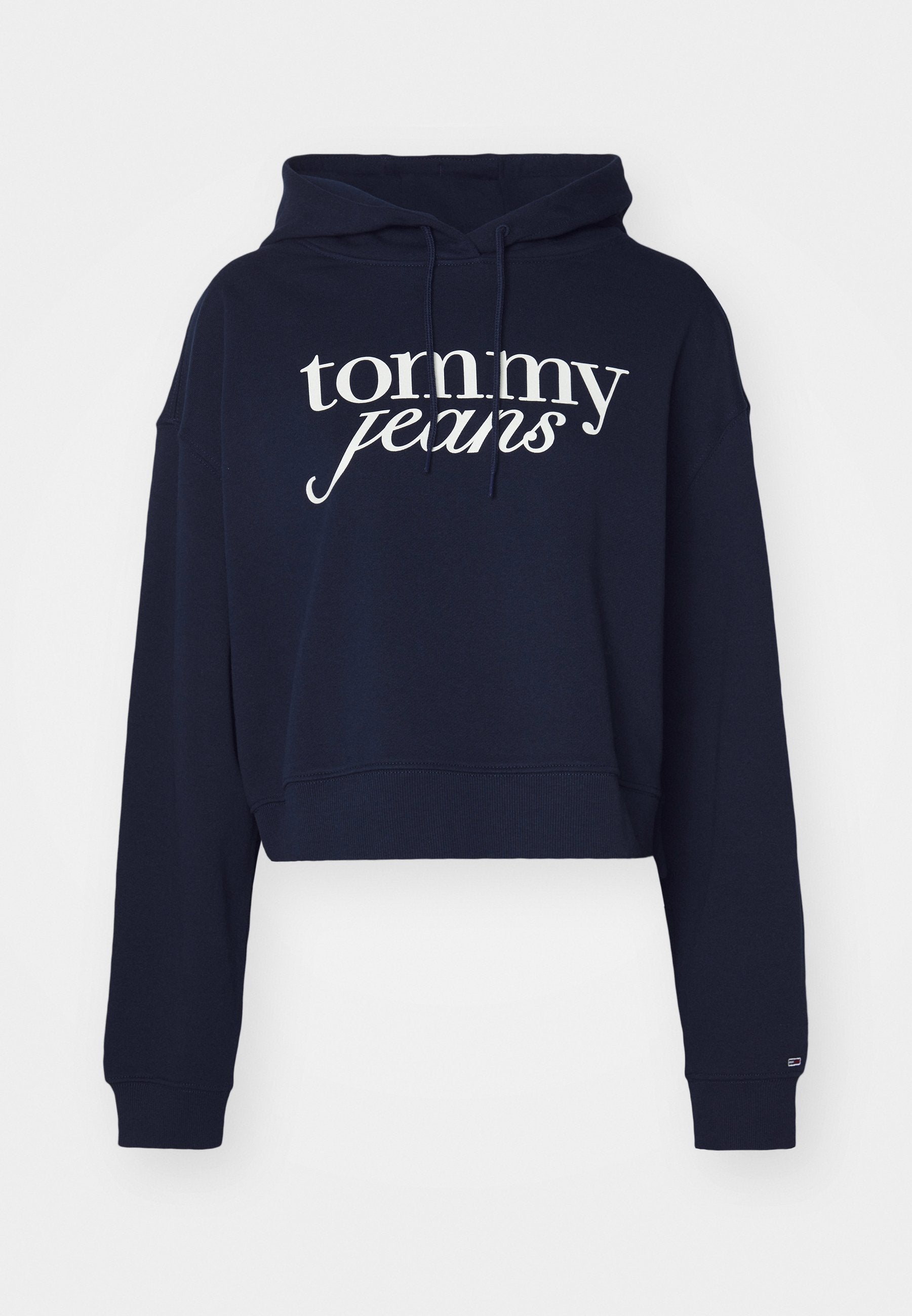 Marineblauer verkürzter Kapuzenpullover aus Baumwolle, mit einem weißen "tommy jeans" Logo, einer Kordelzugkapuze und gerippten Bündchen.