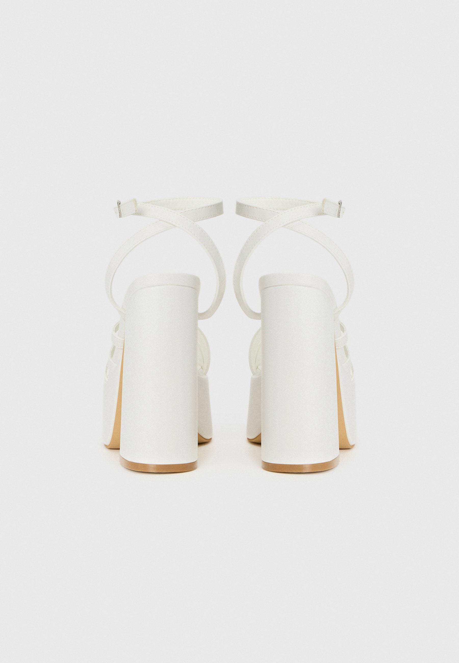 Koi Footwear