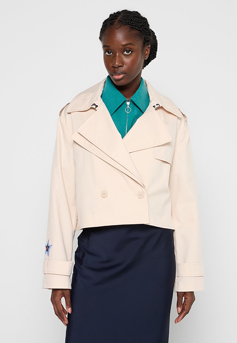 Esprit Leichte Jacke Media 1