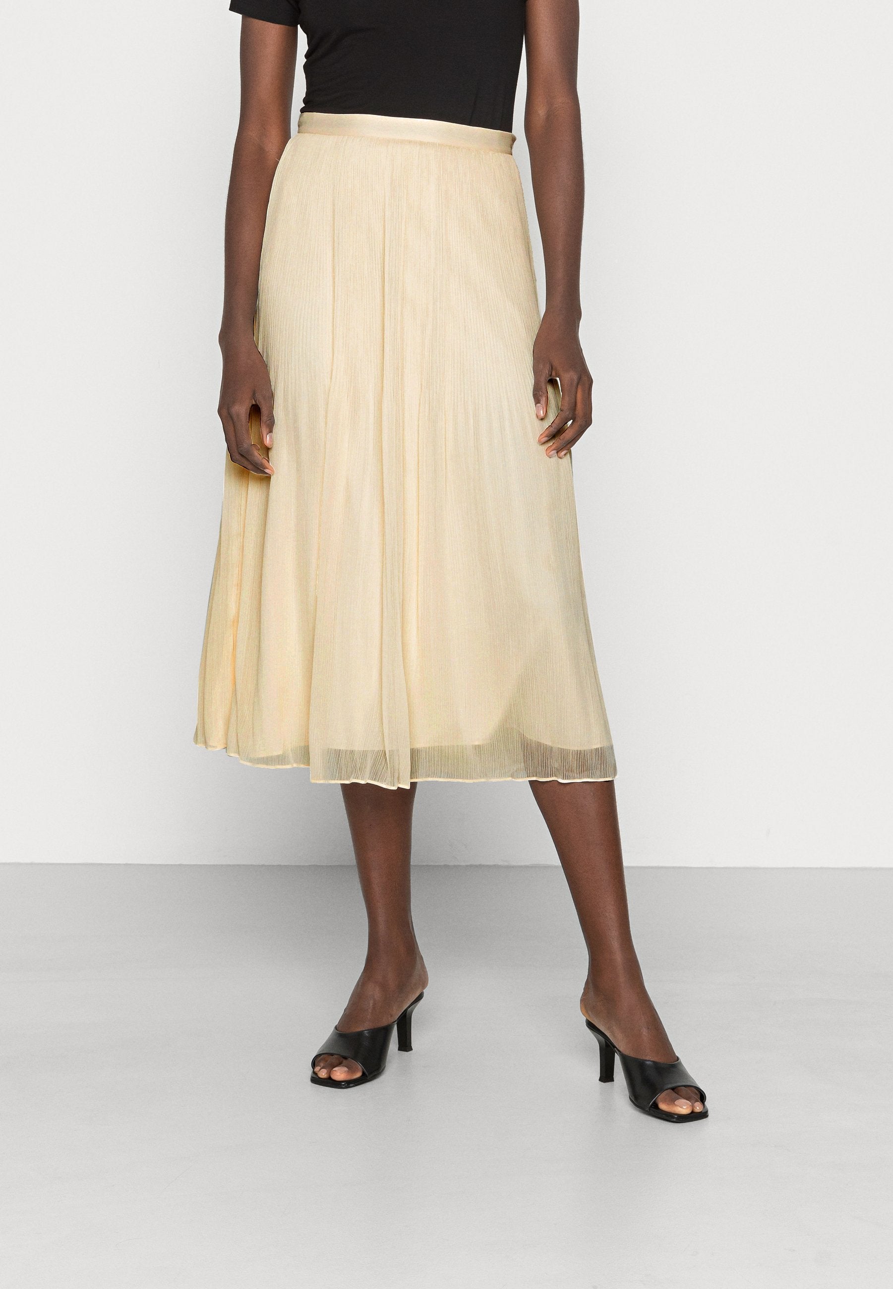 Marks & Spencer FLUID PLEAT SKIRT
