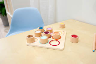Fühlbrett Montessori Eichhorn