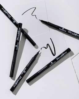Eyeliner 24Ever Ink 01 Intense Black essence