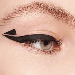 Eyeliner 24Ever Ink 01 Intense Black essence