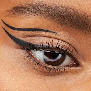 Eyeliner Gel Stay Play 01 Black Raven essence