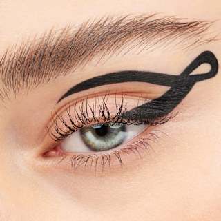Eyeliner Gel Stay Play 01 Black Raven essence