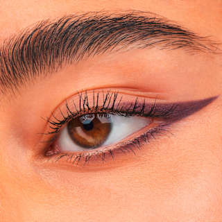 Eyeliner Gel Stay Play 05 Verry Berry essence