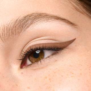 Eyeliner Liquid Colour It! 05 Chocolate Brown essence