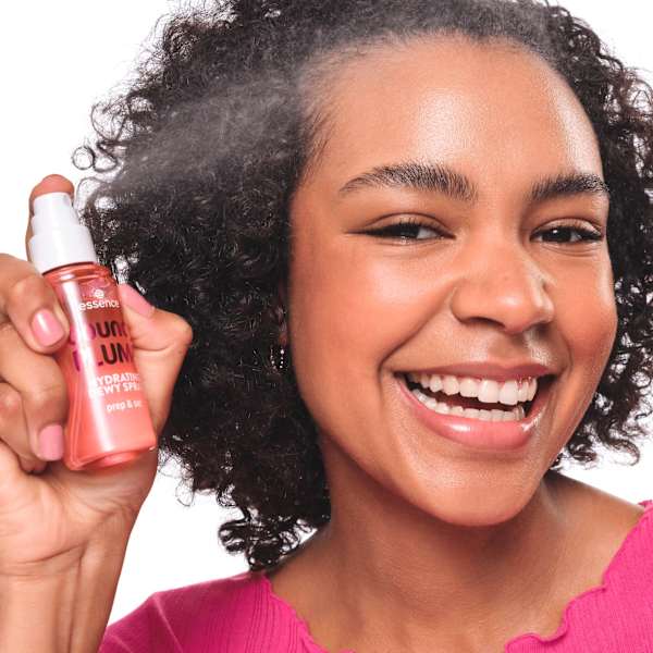 Fixierspray Bouncy Plump Hydrating Dewy Spray essence